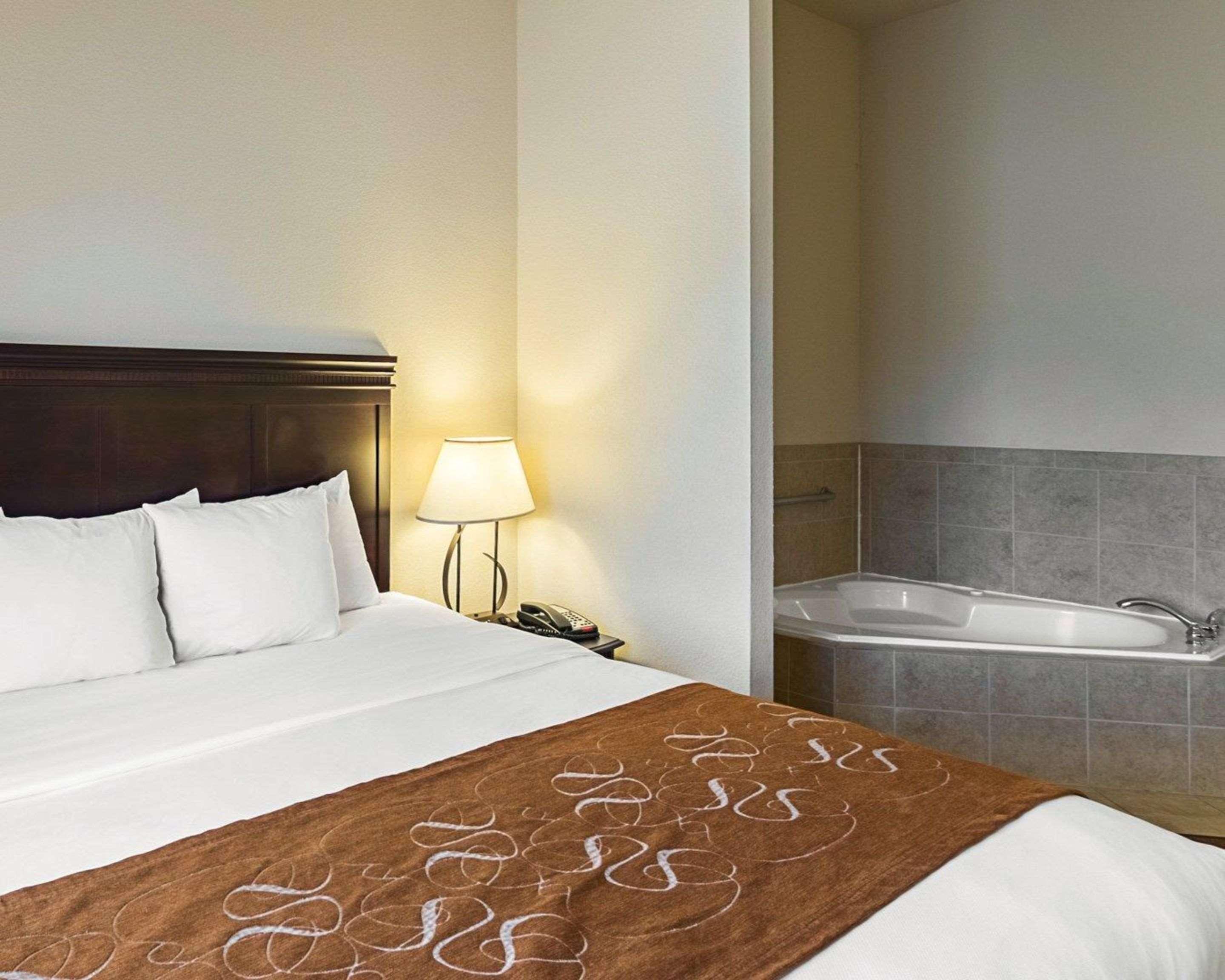 Comfort Suites Granbury Eksteriør billede